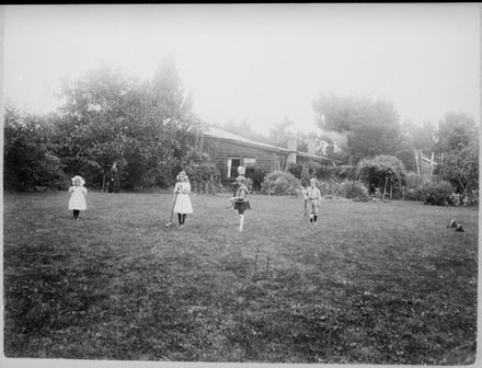 Slack Children, Awapuni