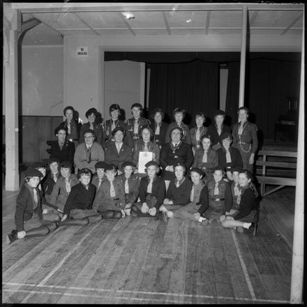 Queen's Guide, Badge Presentation