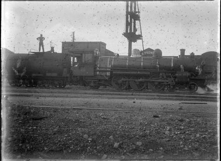 Train on Main Street - The 614 - Resource cover image