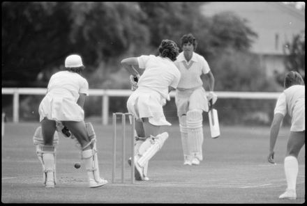 “Kiwi women coast to easy victory” - Resource cover image