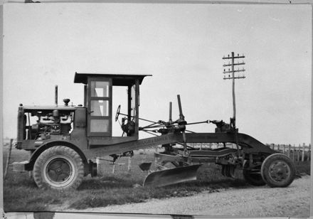 Caterpillar Tractor - Gough, Gough and Hamer Ltd