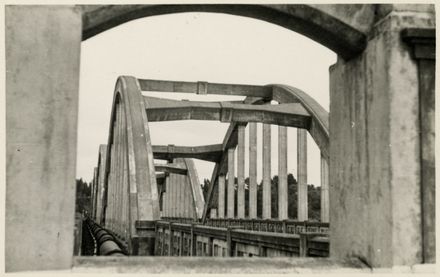 The second Fitzherbert Bridge - view through the northeastern buttress - Resource cover image