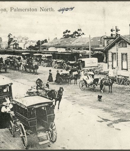 Palmerston North Railway Station, Main Street