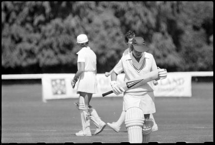 “Slow crawl in effort to overtake Aussie runs” - Resource cover image