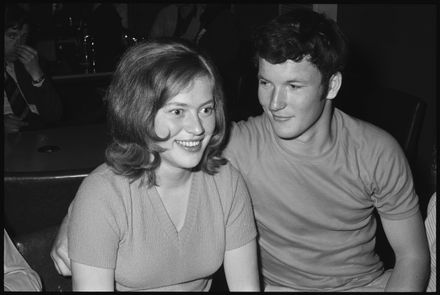 Unknown party attendees - Resource cover image