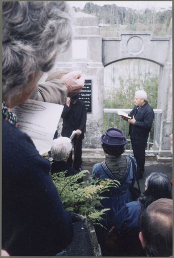 Unveiling of commemorative plaques beside the Fitzherbert Bridge