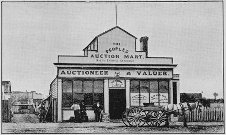Snelson' Auction Mart, The Square
