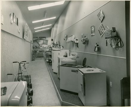 Garners Store, Broadway Avenue