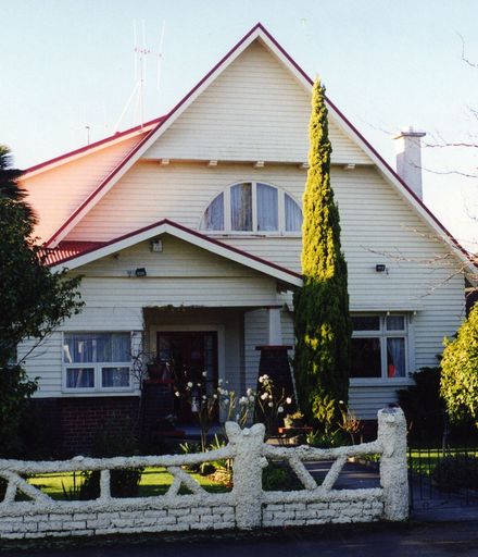 House, Victoria Avenue