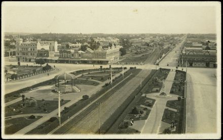 The Square, Palmerston North 1