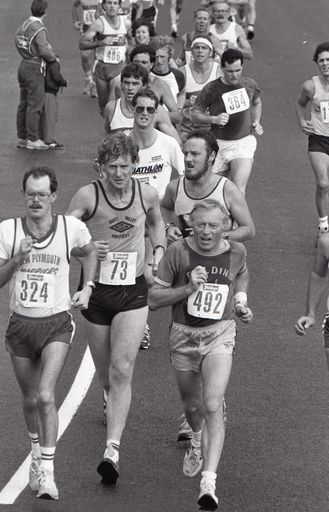 2022N_2017-20_040137 - Family flavour to run - Half-marathon 1986