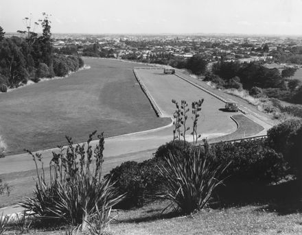 ANZAC Park and view of Palmerston North