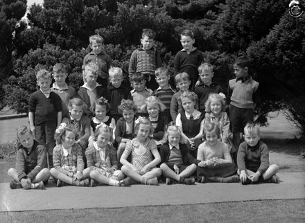 Central School class photo