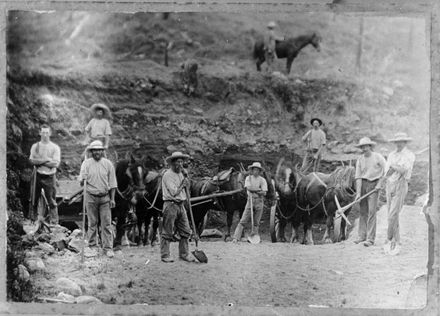 Labourers in Metal Pit, Pohangina District