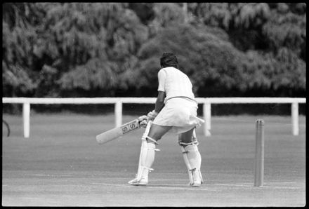 “Slow crawl in effort to overtake Aussie runs” - Resource cover image