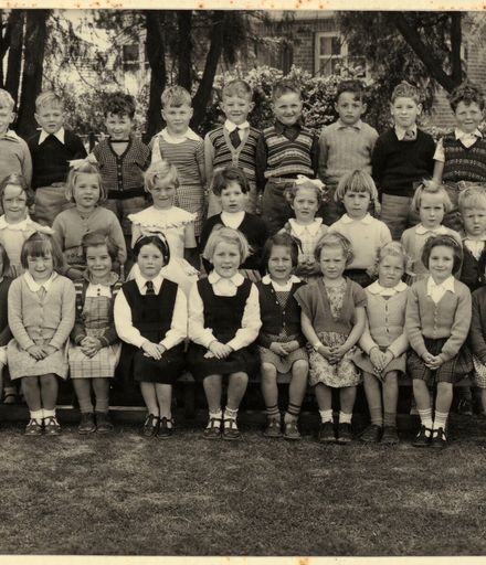 Terrace End School - Primer 1, 1954