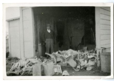 Photographs of the Displaced Persons Camp at Pahīatua - Resource cover image