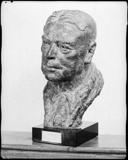 Portrait bust of Sir Walter Nash Portrait bust of Sir Walter Nash