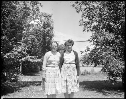 "Duxes of City and District Schools" Whakarongo School: Alison Walker and Elizabeth Larsen - Resource cover image