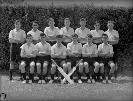 PNTHS Cricket Team 1946