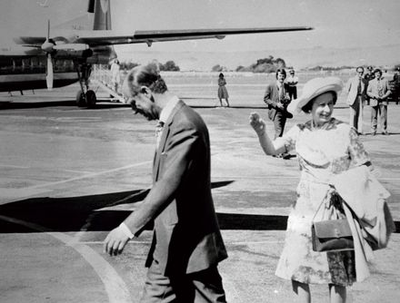 Queen Elizabeth II and Prince Philip at Milson Airport