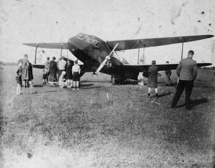 DH89 Dragon Rapide ZK ACO "Tainui", Milson Aerodrome