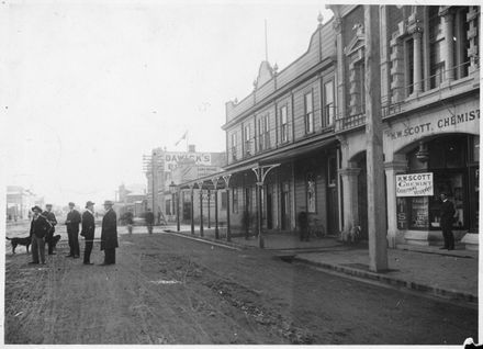 Men on the Corner of Rangitikei Street and the Square