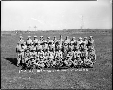 4th Platoon, Divisional Headquarters, 21st Intake, Central District Training Depot, Linton - Resource cover image