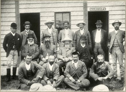 Committee of the Rangitikei Racing Club