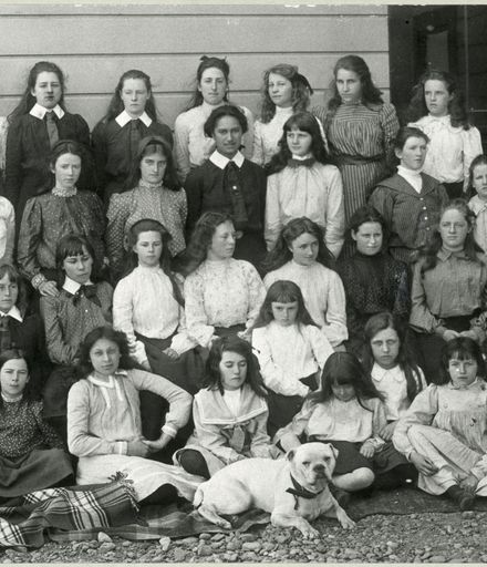 House Girls - Craven School for Girls