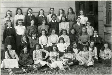 House Girls - Craven School for Girls