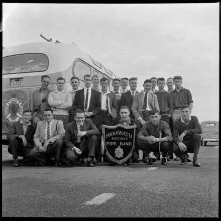 "City Pipe Band Leaves For Championships"