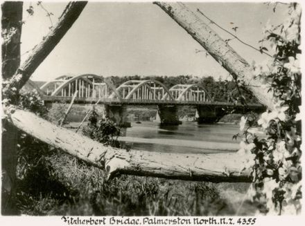 Second Fitzherbert Bridge, view from the Esplanade