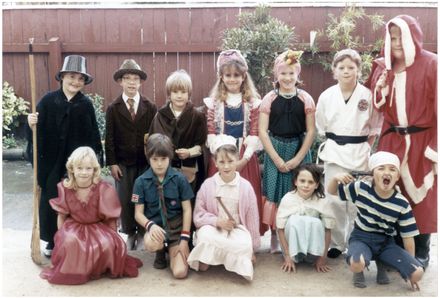 2022P_TESchool-S7-V3_039866_006 - Book Celebration Fortnight