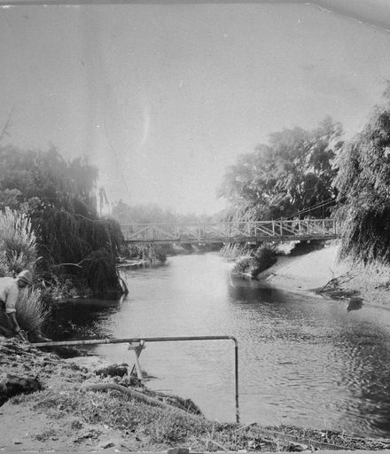 Suspension bridge across the Oroua River