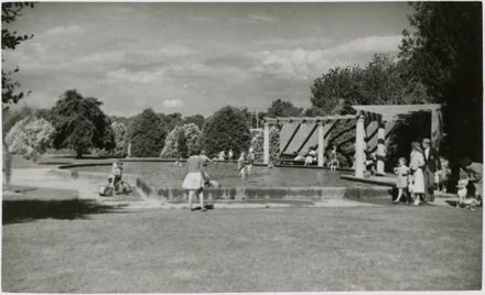 RSA Paddling Pool, Victoria Esplanade Gardens - Resource cover image