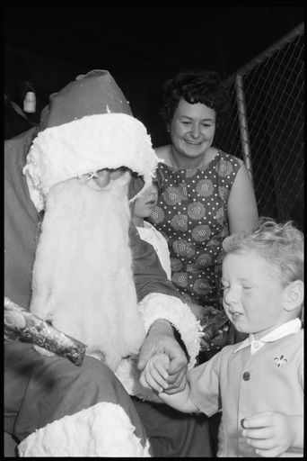 Children meeting Santa - Resource cover image