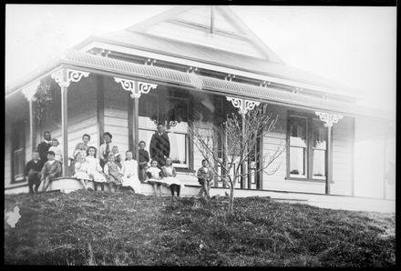 Wycherley family home, Utuwai - Resource cover image