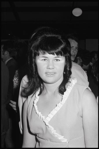 Unknown party attendees - Resource cover image