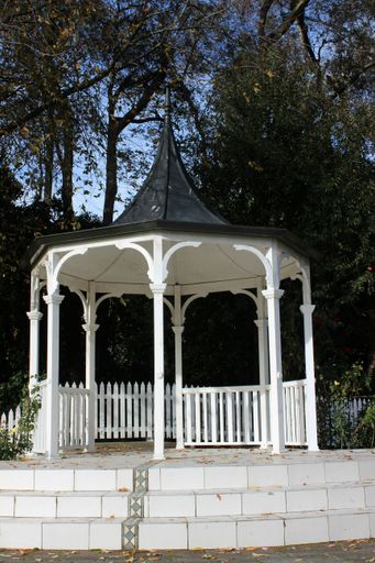 The Rose Garden in June - Resource cover image