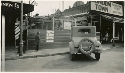 Leary's Pharmacy under Construction, The Square