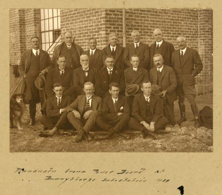 Members of the Manawatu Oroua Power Board