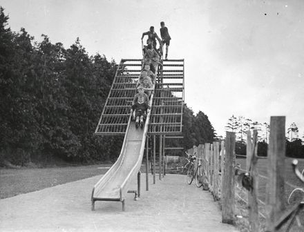 Playground, Victoria Esplanade