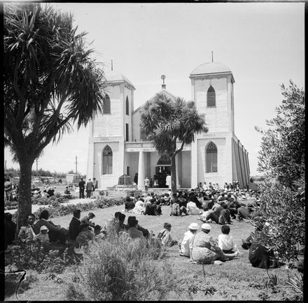 "Thousands at Historic Pa and Temple : Ratana Church" - Resource cover image