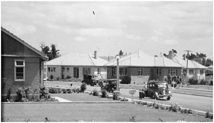 Savage Crescent Conservation Area, a garden suburb