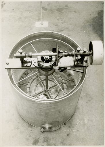 Possibly a Berry Patent Temperature Holding Vat - Resource cover image
