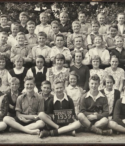 Terrace End School - Form 1, 1939