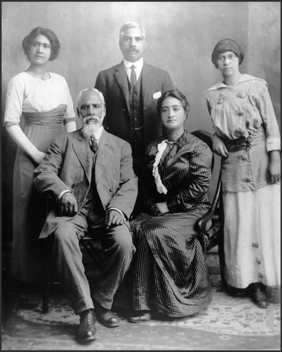 Tamihana Te Awe Awe with Rakiwhata Te Awe Awe