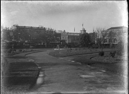 Canon in the Square, looking towards Broadway - Resource cover image