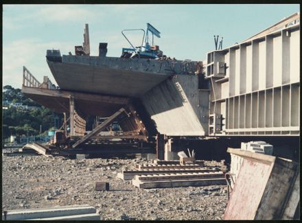 Construction of the Fitzherbert Bridge